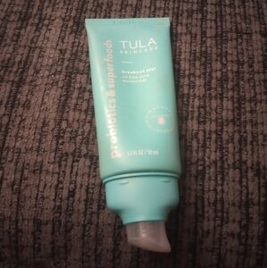 Toula Acne Moisturizer